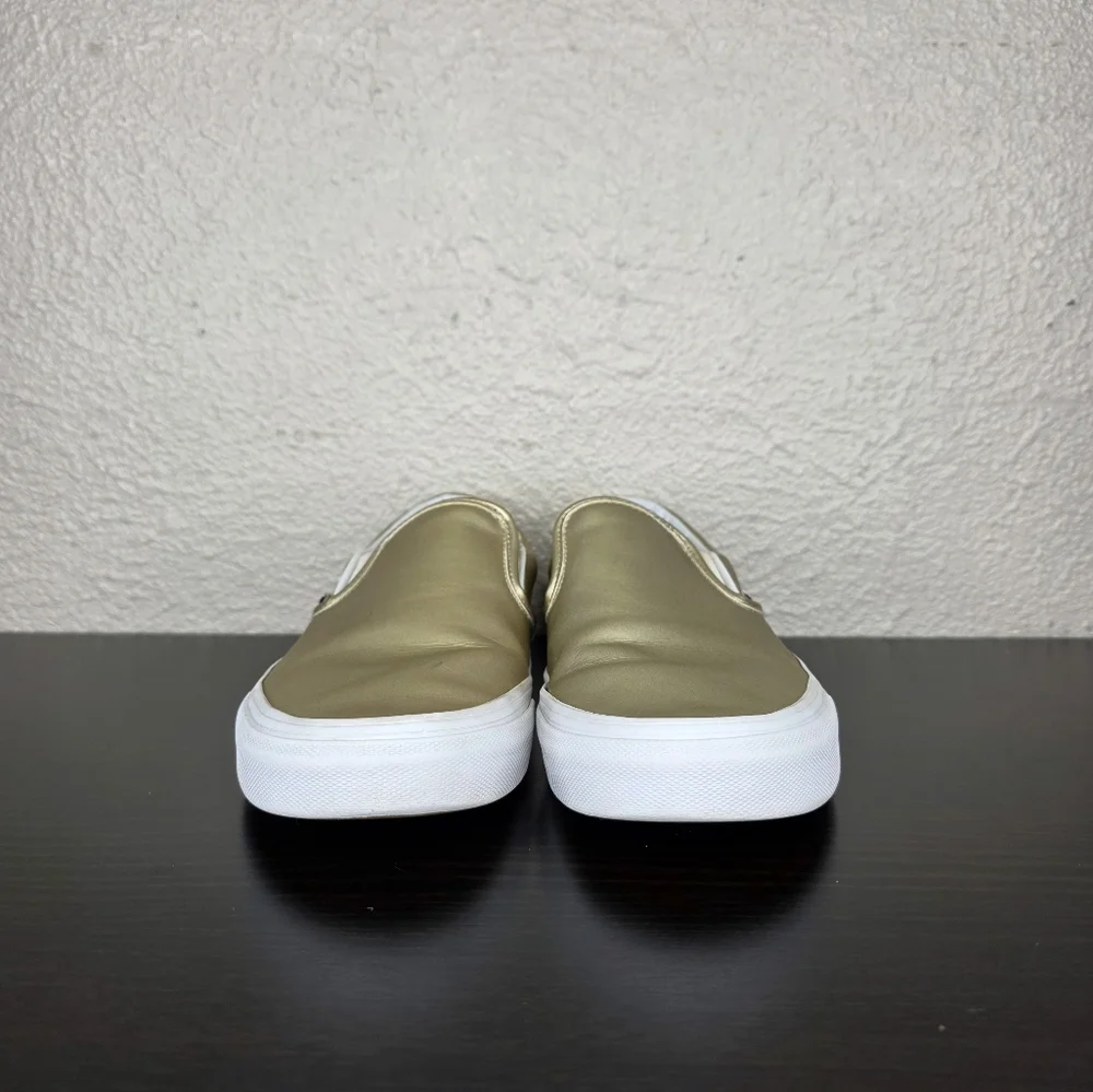 Vans Clasic Slip On Muted Metallic Gold True White Size Mens 7.5 Womens 9 - Picture 3 of 14